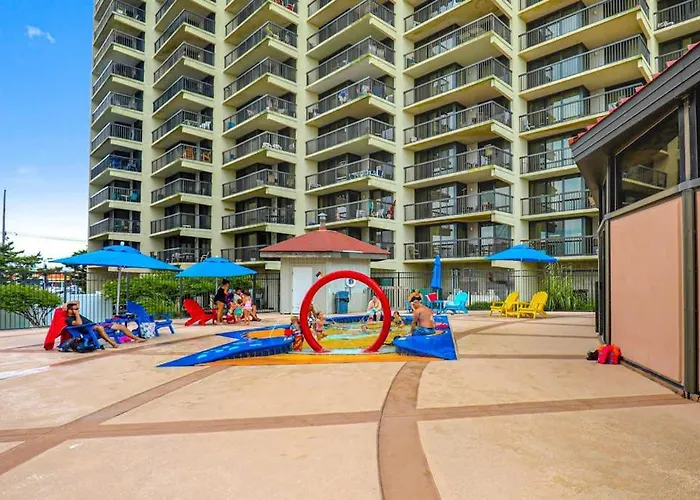 Sunny & Modern Near The With Balcony Pools & Gym Holiday home