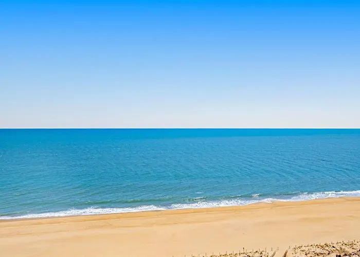Sunny & Modern Near The With Balcony Pools & Gym Holiday home *